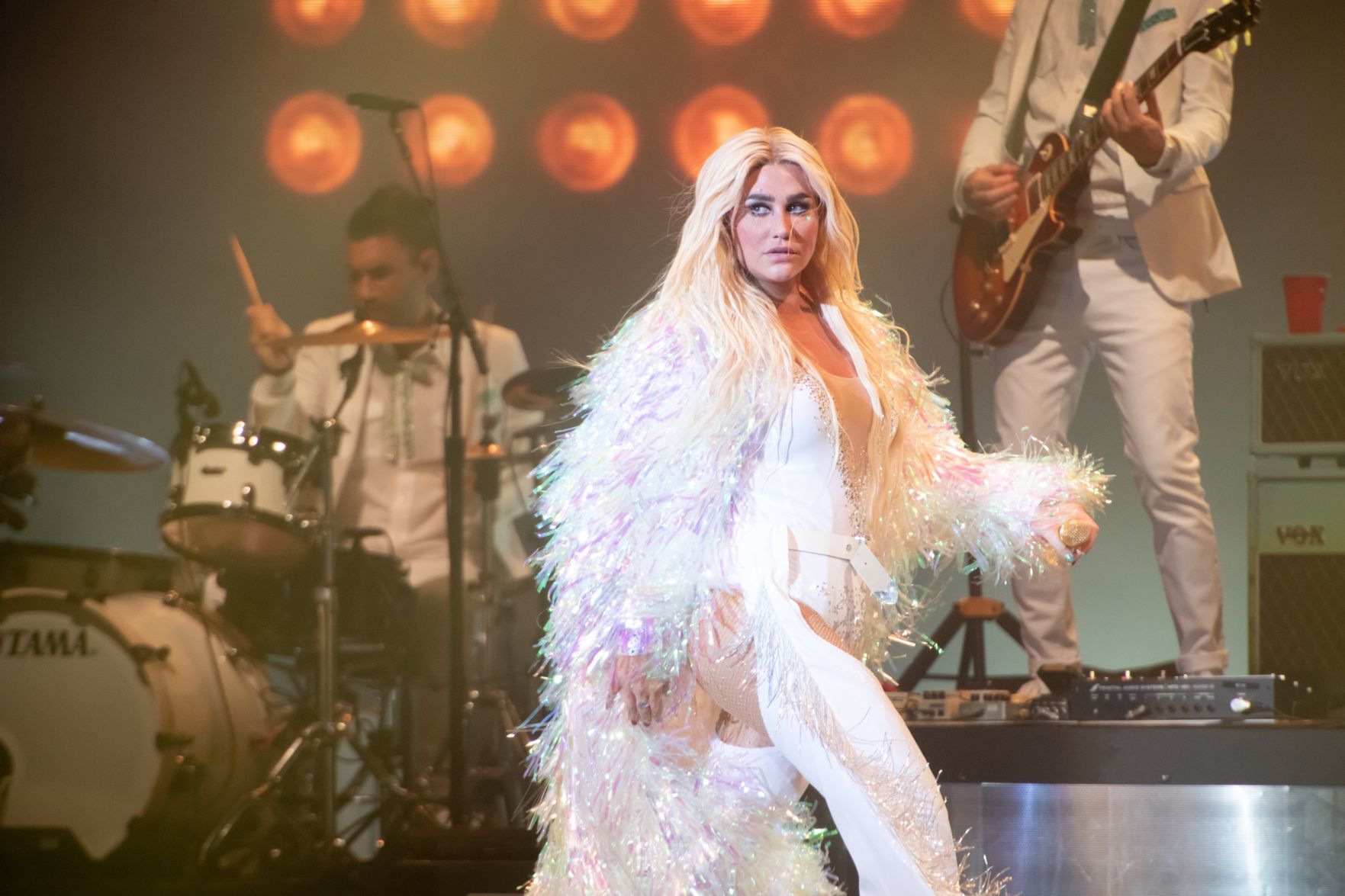 Kesha, Macklemore at Hollywood Casino Amphitheatre